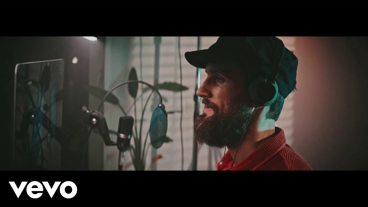 Novi Fosili - Pričaj Mi O Ljubavi