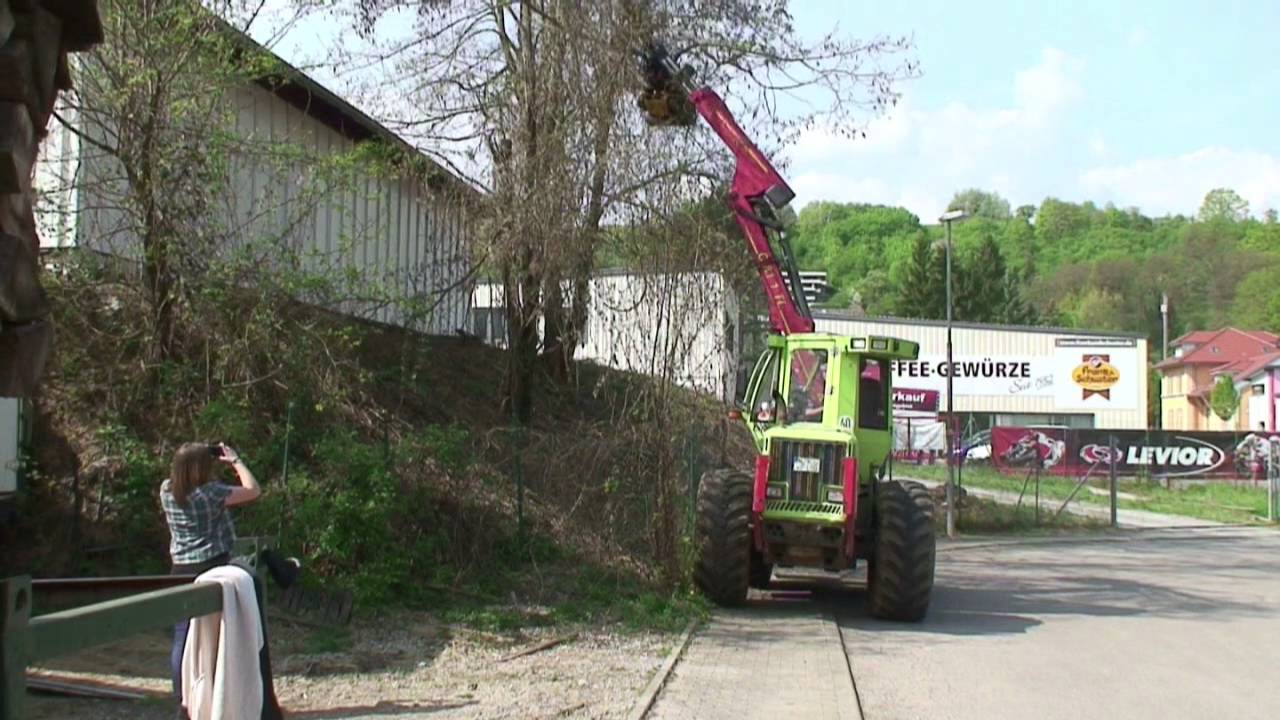 WF Trac 1500 GMT 035 Gierkink Bäume fällen Hackschnitzel