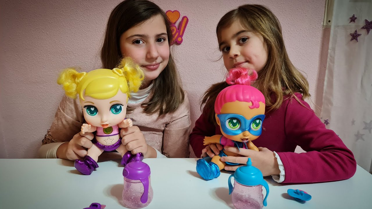 JUGANDO CON SUPER CUTE LITTE BABIES EN ESPAÑOL