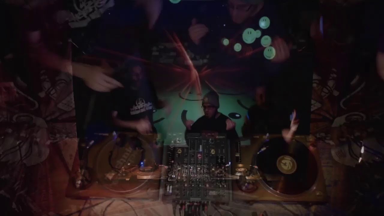 DJ Kor & DJ Double feat. the IronRaver - Der Wei&szlig;e Hase - Livetream