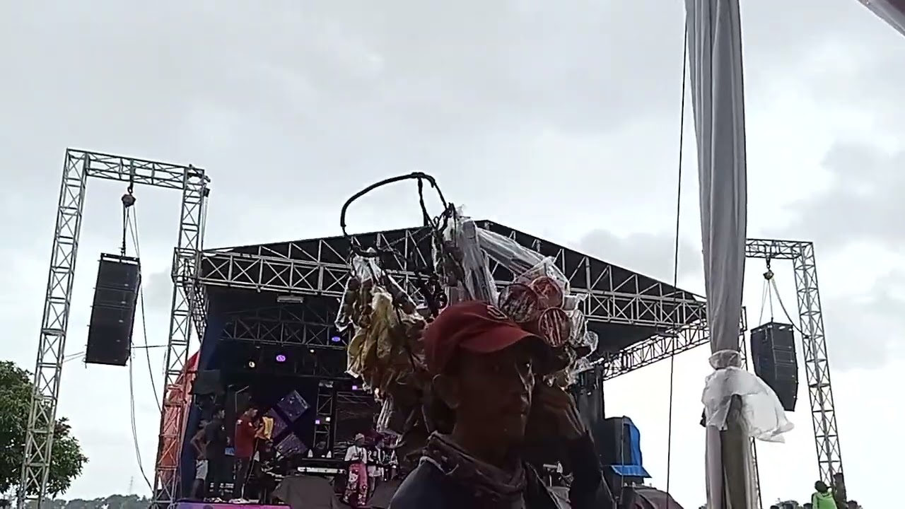 unyu unyu #seliyamarsella #kuningan #cirebon #show #fyp #viral #manggung #unyuunyu #pamanukan #rame