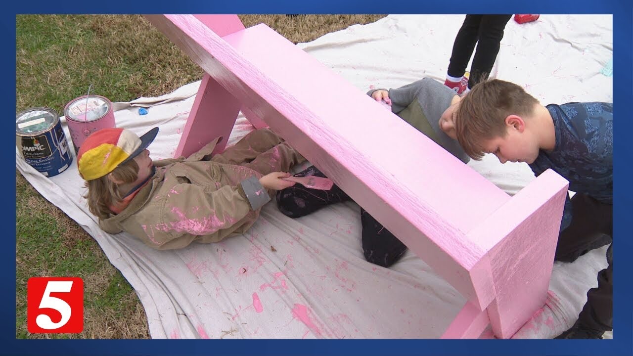 Nashville volunteers build 20+ benches after city removes public seating