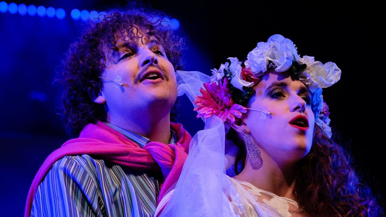 In a Moment Like This (Vi maler byen rød: The Musical 2) – Musicalteatret 2018