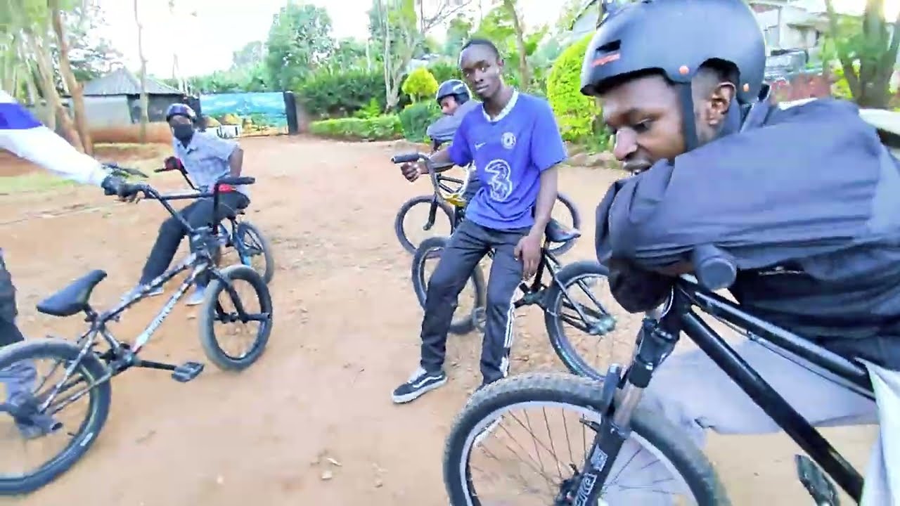 Evening Group Ride From The Skatepark | Crazy Hillbomb