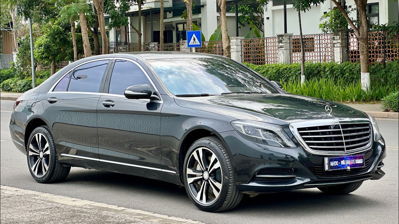 Cập nhật và chào bán mẫu Mercedes S500L 2015 Sedan “Biệt Thự Di Dộng” với sự tinh sảo nội thất.