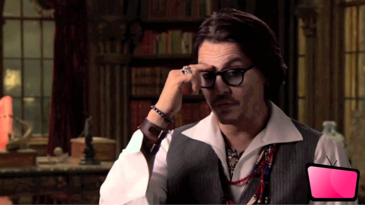 Johnny Depp - Dark Shadows Interview [HD]