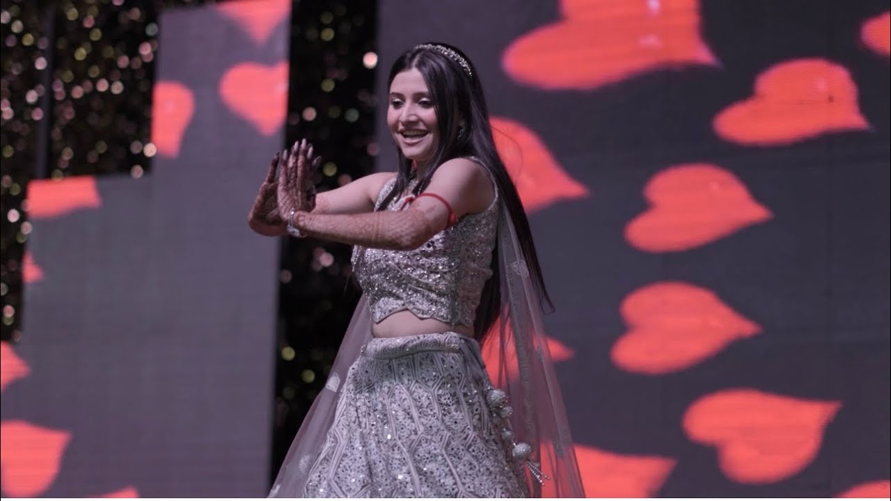 Bride Surprise dance performance for family on sangeet&hearts;️