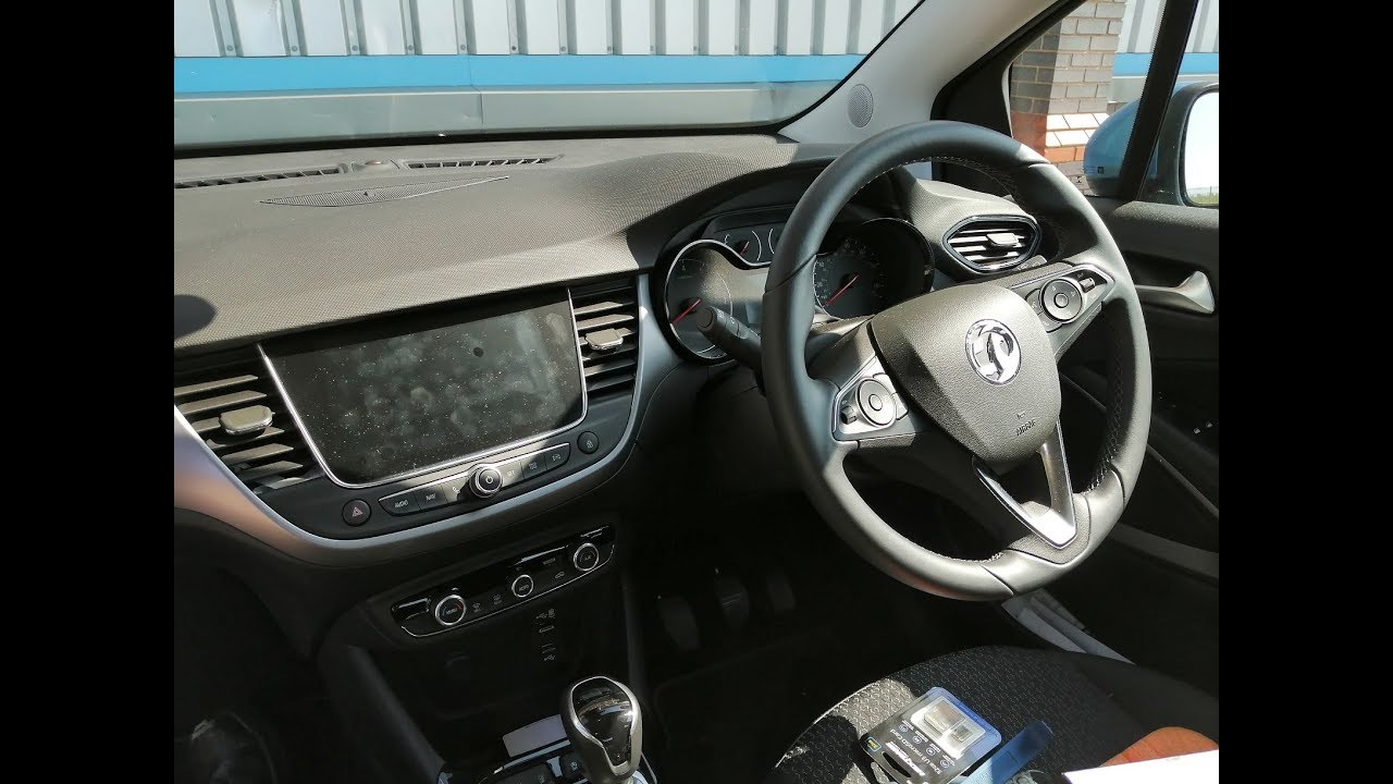 Vauxhall Crossland X how to fit a dashcam to ignition & hide all wires.