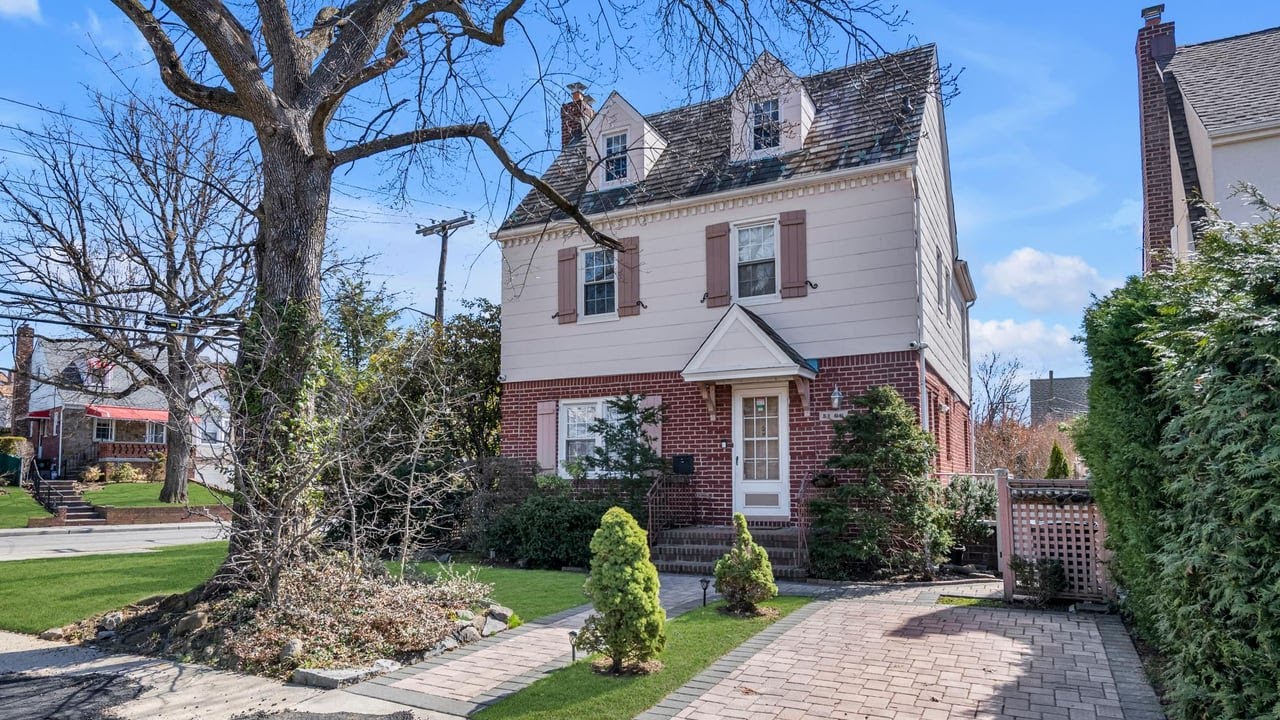 51-06 216th St, Bayside, NY