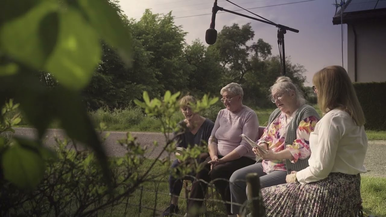 śpiewaczki z Drzewiec - Rozwija sie kwiecie