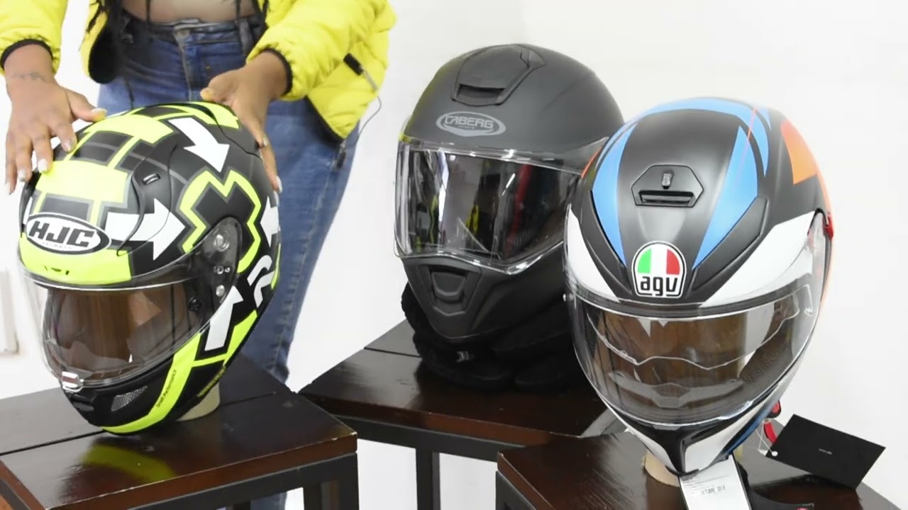 Fibra de vidrio, aramida o carbono ¿Cuál es la mejor opción? 🤔 | Cascos Tricomposite 🏍