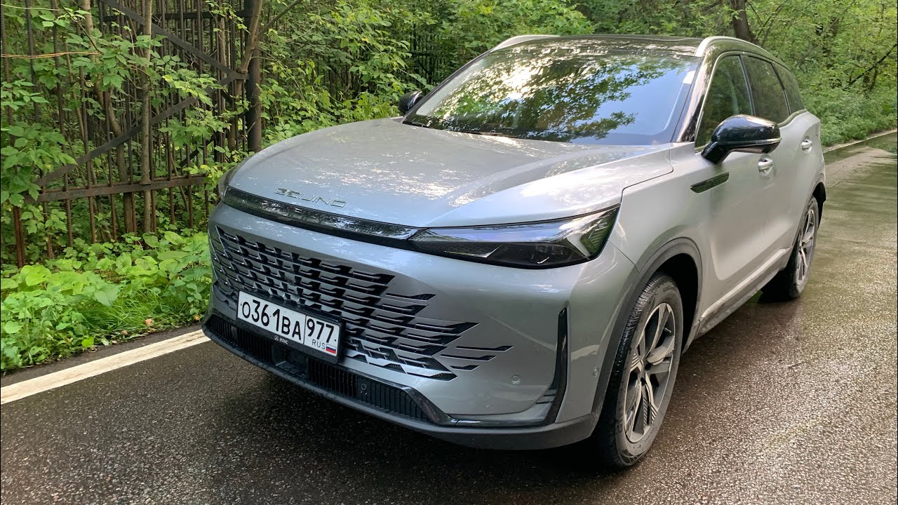 Взял Baic X75 - кроссовер с оснащением лимузина