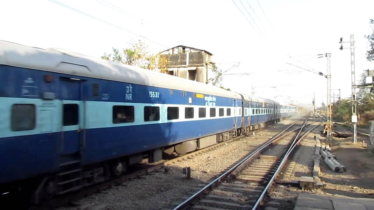 Swaraj Express doing MPS