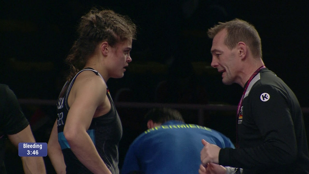 BRONZE WW - 68 kg: D. DOMIKAITYTE (LTU) v. A. SCHELL (GER)