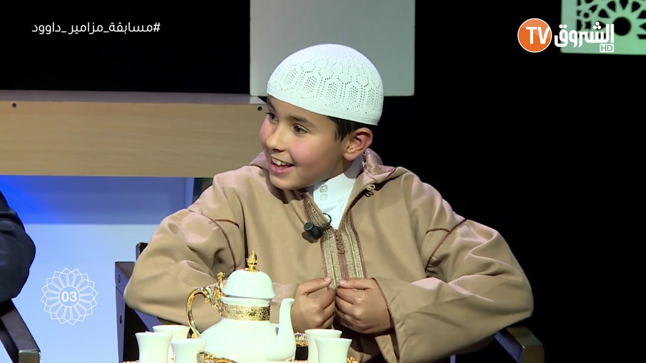 شاهد رد الطفل المعجزة عبد الرحمان فارح لمن اتهمه بخيانة الجزائر ارض الشهداء من مسابقة مزامير داوود