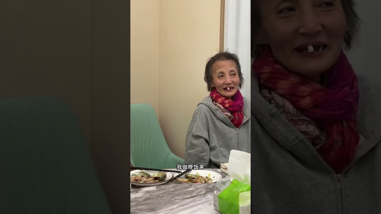 大姐说过一句话谁不想过得更好呢！无奈命运多舛……就像歌词里一样，女人花摇曳在红尘中……我们应该对大姐和她的女儿多一份包容……谁也不想这样……#廖小乐 #记录真实生活 #人生
