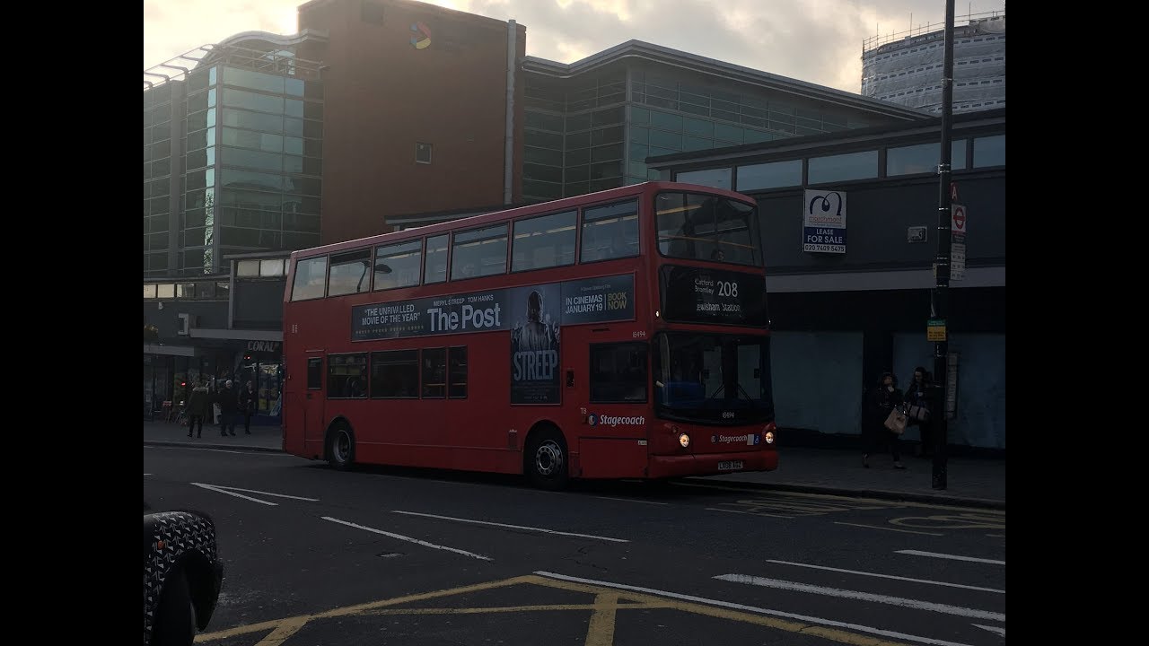 Stagecoach London 18494 LX06AGZ route 208