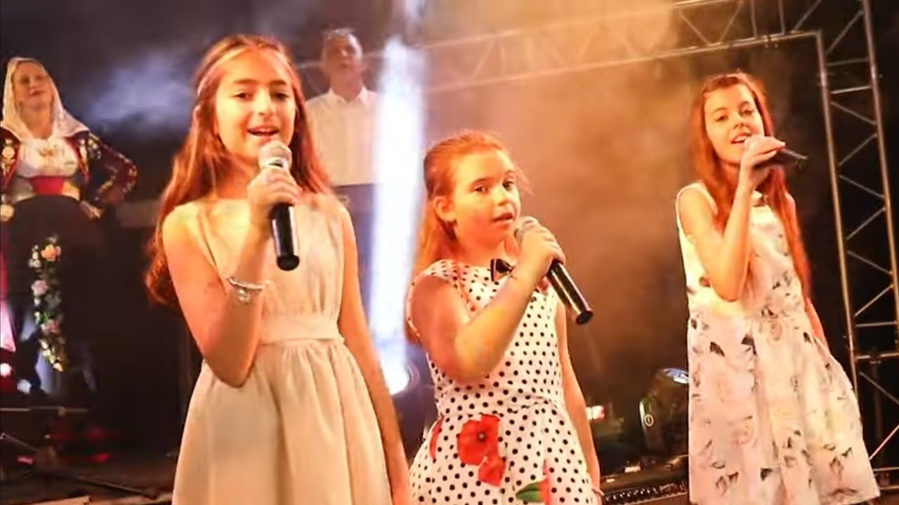 Franca Pinna Tour 2023            Gruppo Etnico Sardo