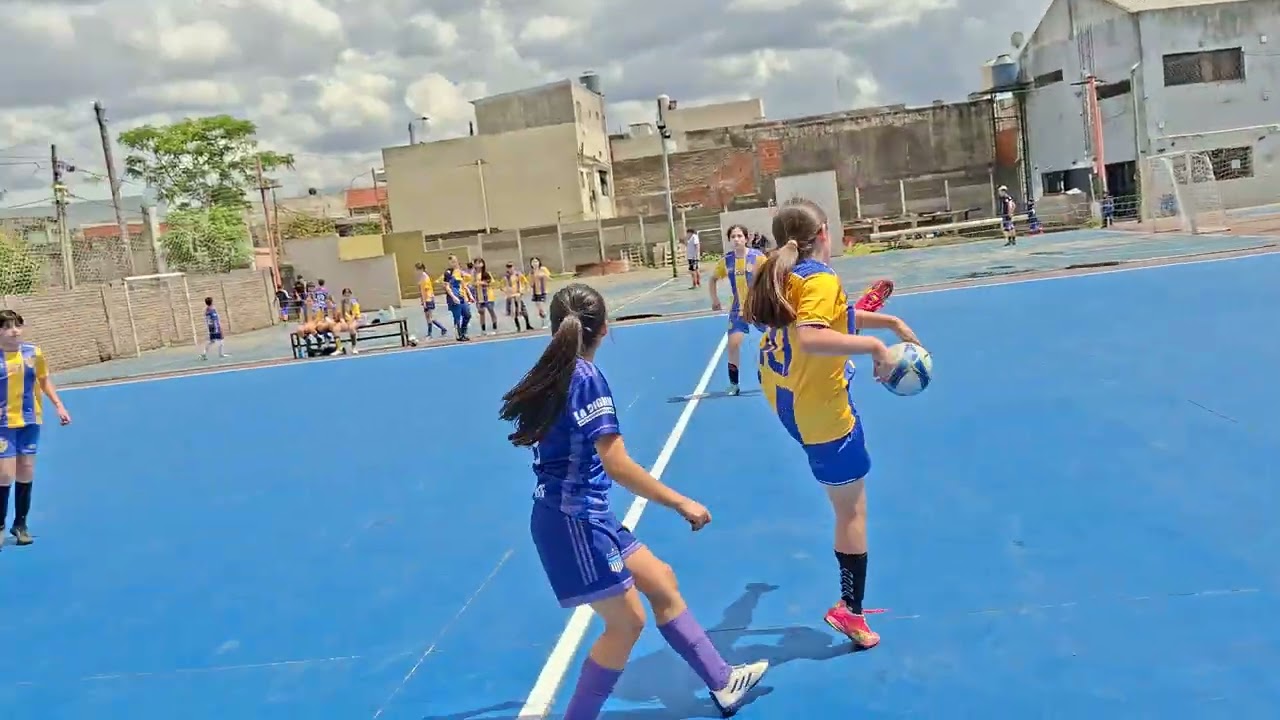 Talleres del Bajo Flores femenino vs Atlanta femenino categorías 2011 - 2012 