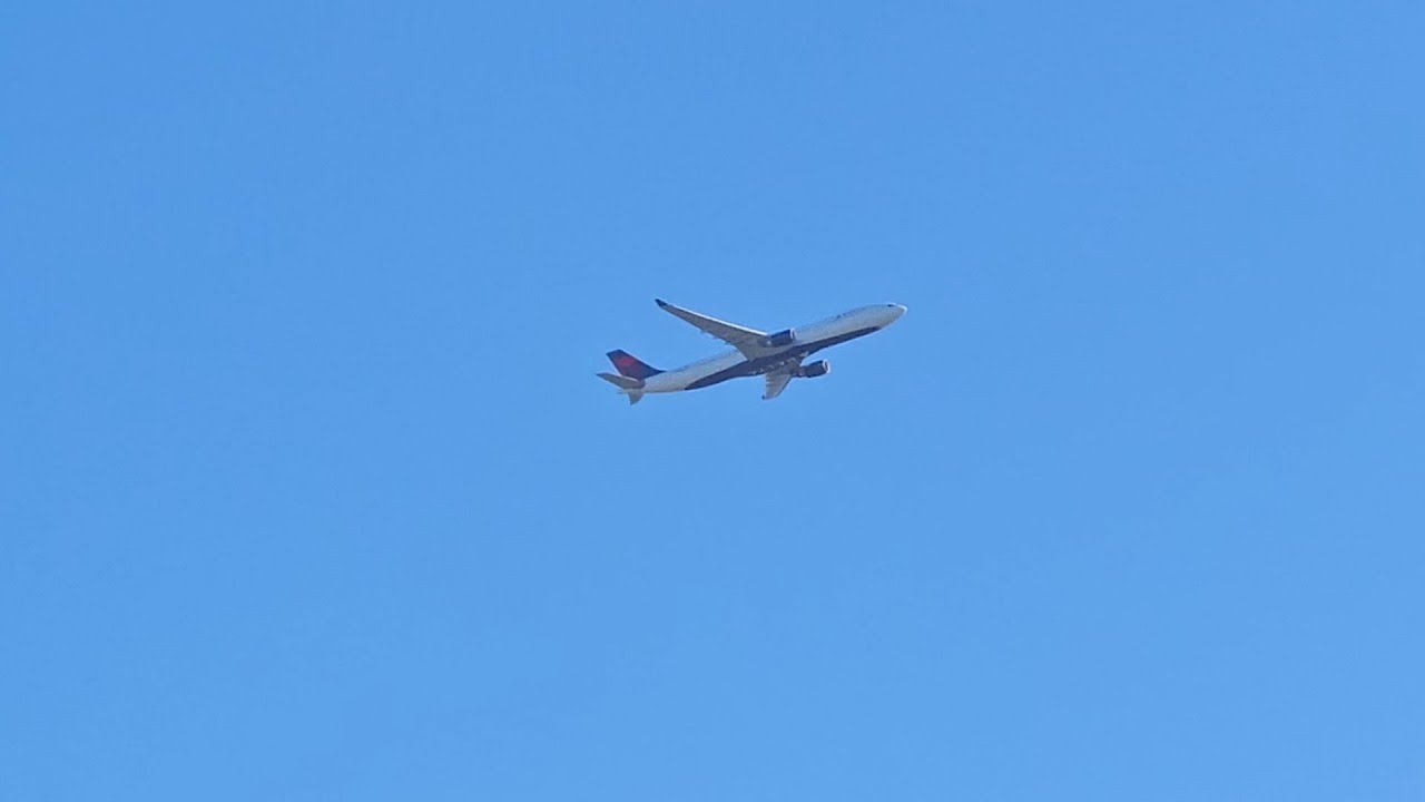 Plane Spotting Departures Near Amsterdam Schiphol Airport 10 (CF6 Roar, Trent XWB Roar & More)