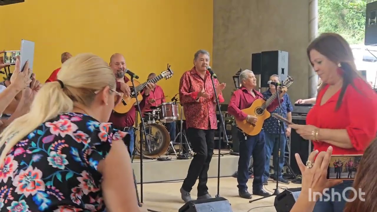 El Super Trio #haciendadoñafela #hatillopr #navidad2023