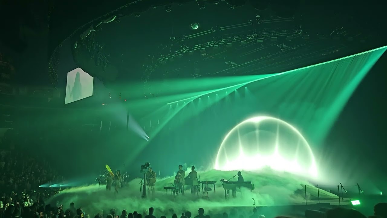 Kacey Musgraves Jade Green Live at the Spectrum Center Charlotte NC 12/05/2024