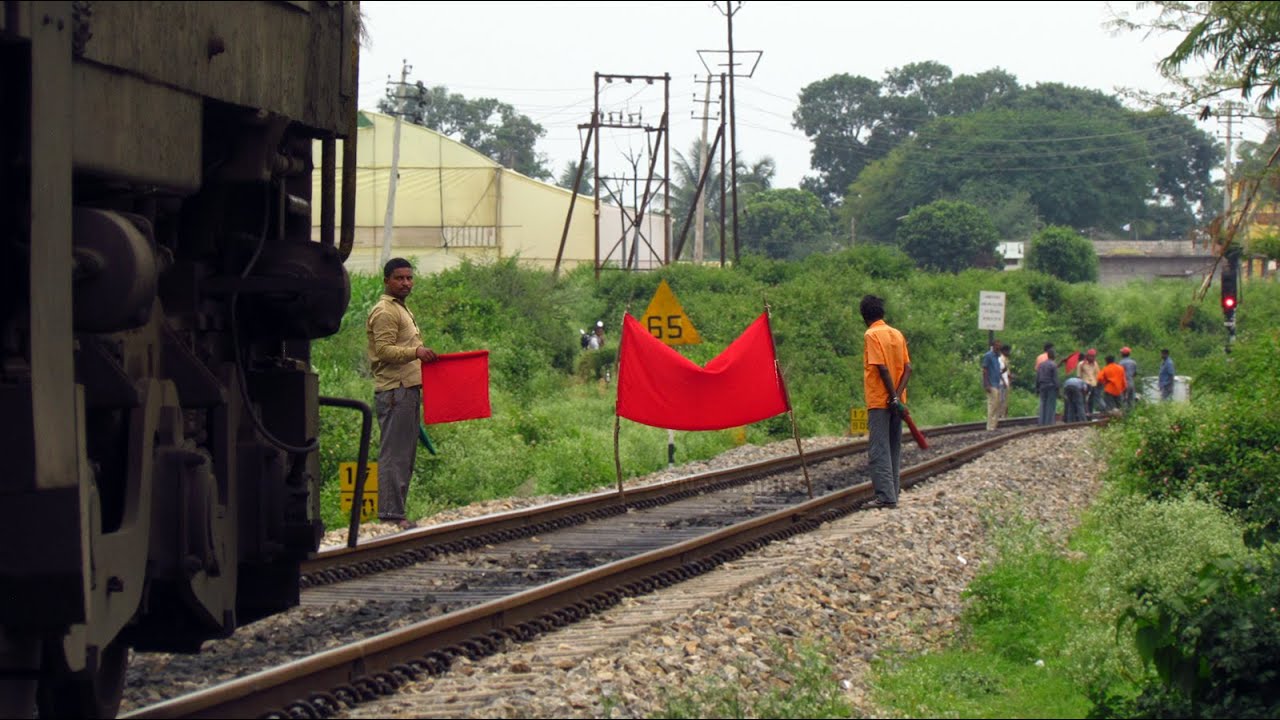 Red Flags Stop Train near Accident Site of Ernakulam Intercity Express (2015)