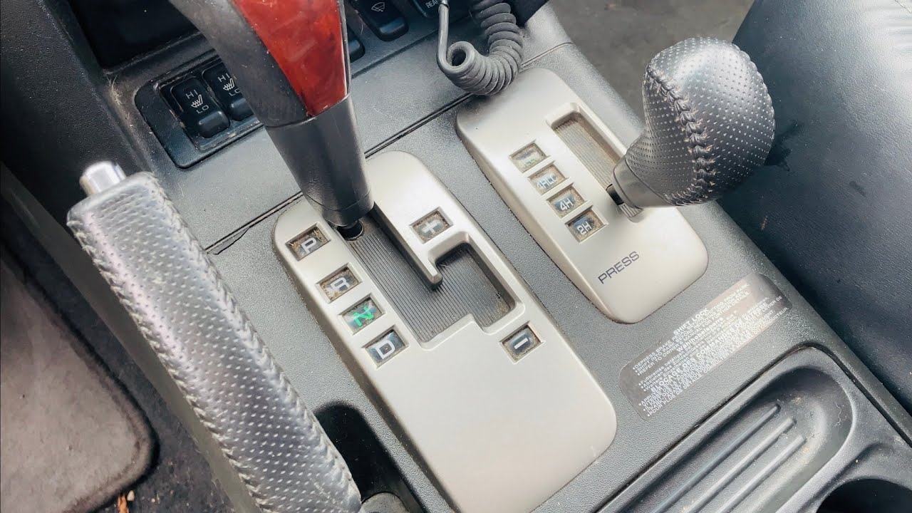 Tuto : voyant orange clignote / blocage différentiel pajero Mitsubishi