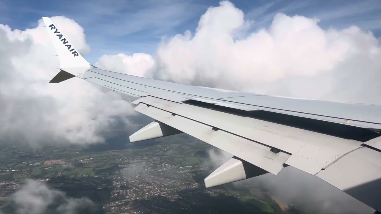 Ryanair Boeing 737-8200 Max Landing at London Gatwick Airport