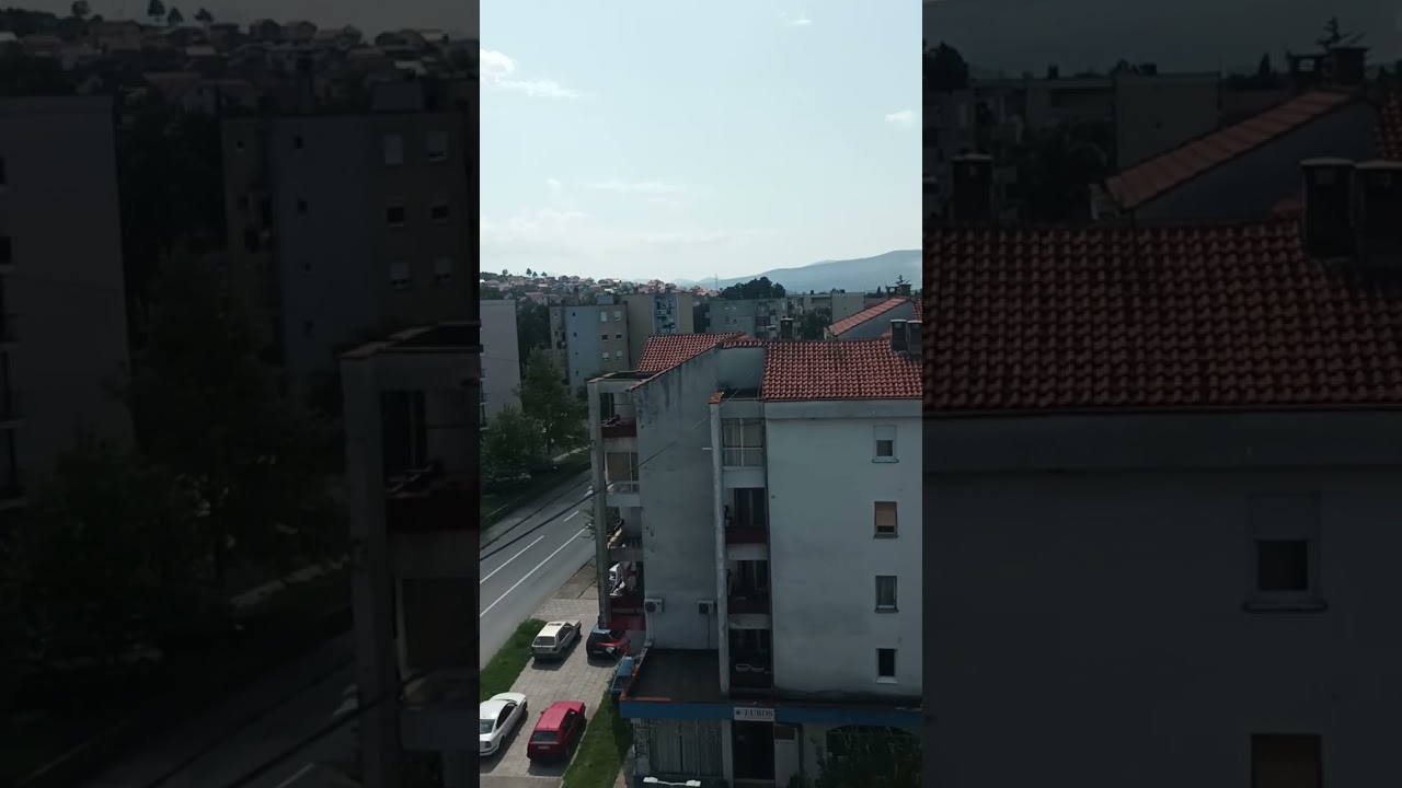 Bileća sa zgrade