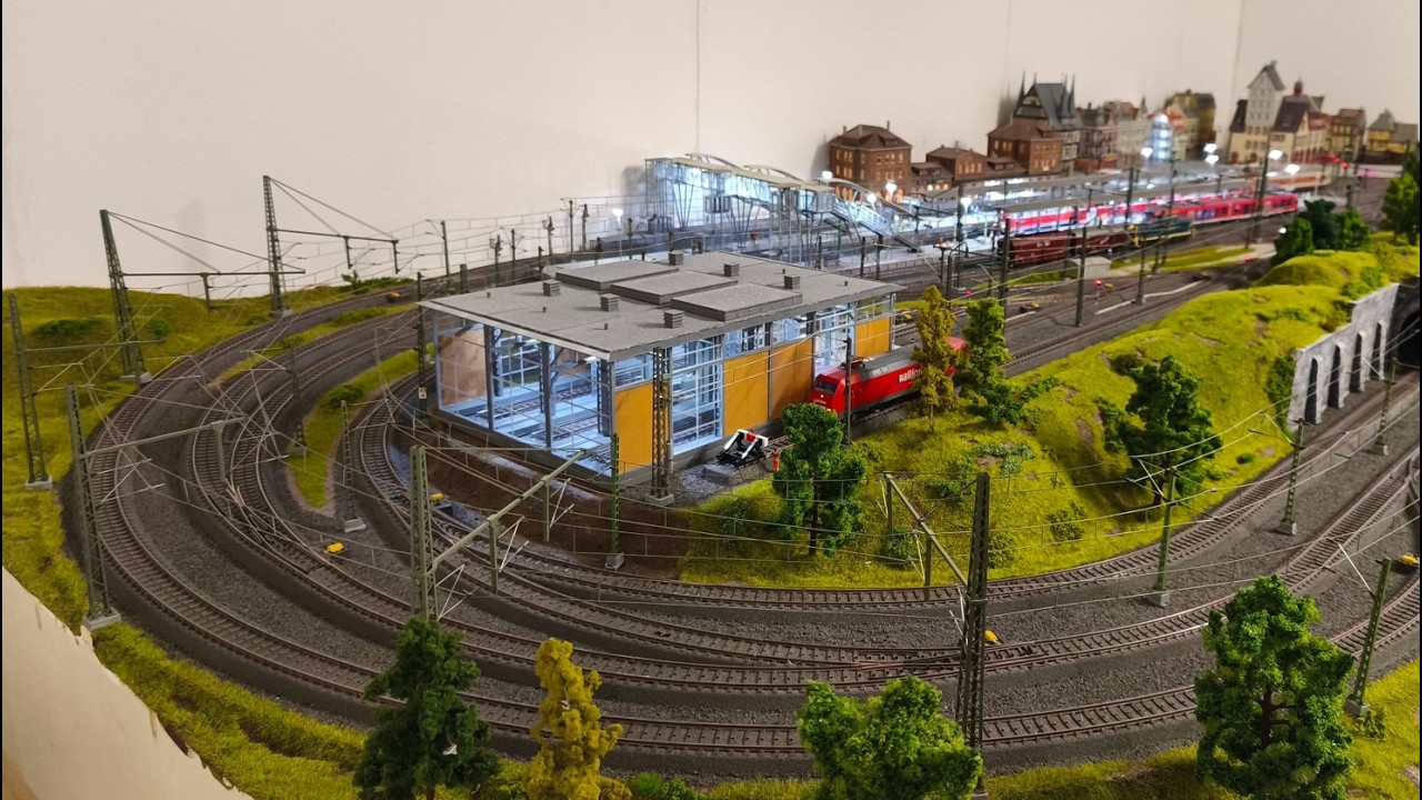 H0 Modellbahn. Erste Testfahrten mit der M&auml;rklin Central Station 3 und Bilder vom Baufortschritt