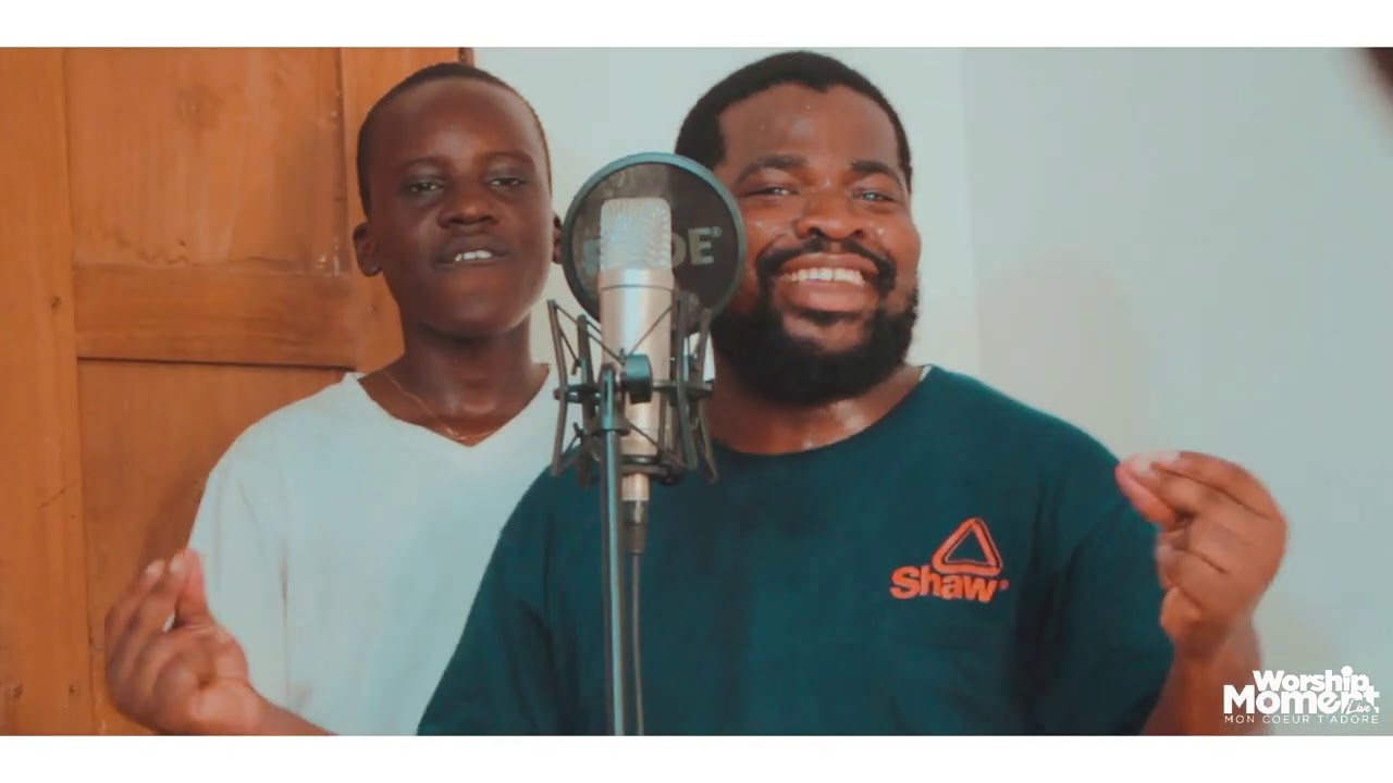 Exaucé en feat avec le frère Emmanuel Musongo dans medley compilation oza nioso ebongi na ngai live