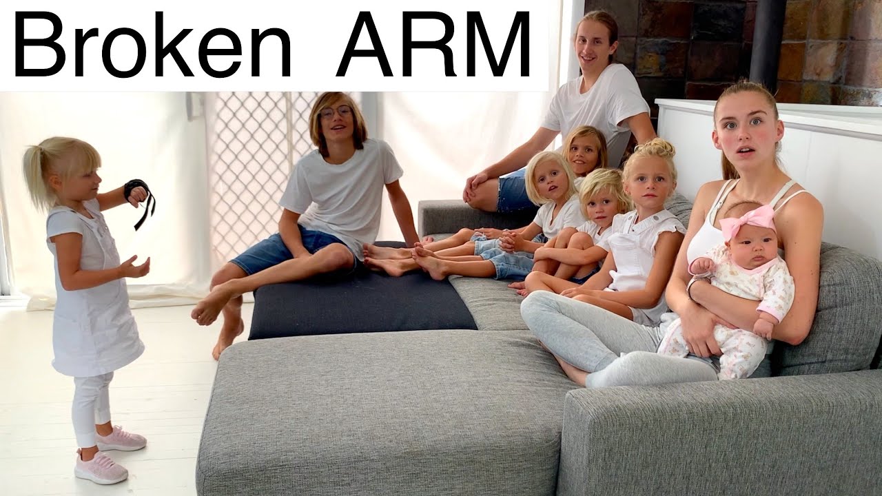 MY BABY’S BROKEN ARM | The Mum of 10