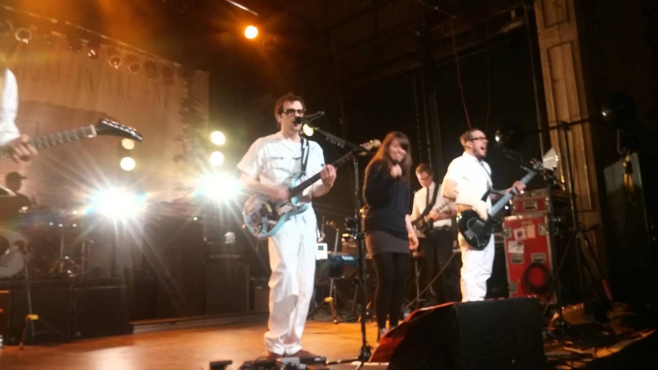 Weezer w/ Frances Quinlan of Hop Along  