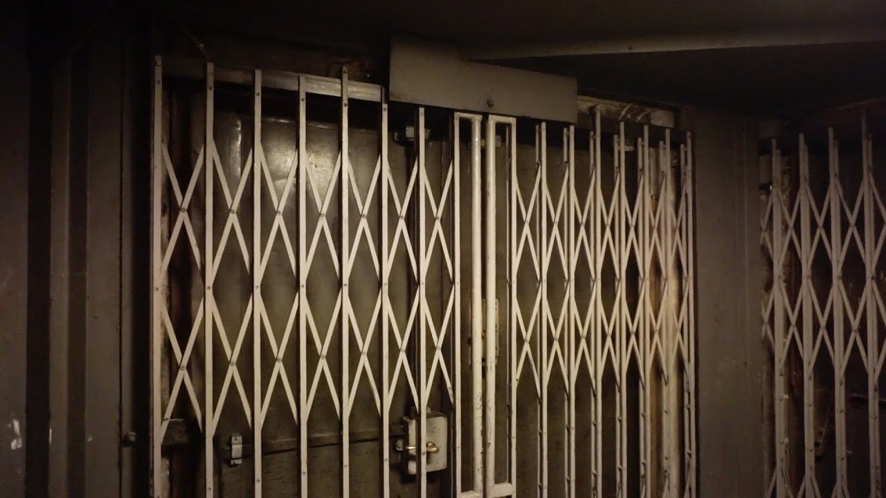Amazing! original gated 1934 KONE traction freight elevator @ Hämeentie 4, Helsinki, Finland