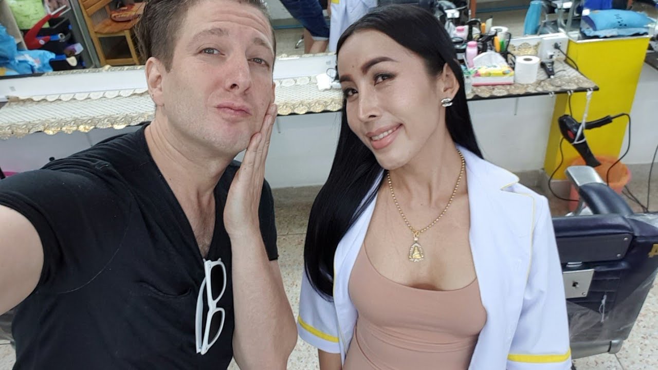 💈$3 Straight RAZOR SHAVE with HOT TOWEL by Beautiful Ladyboy 