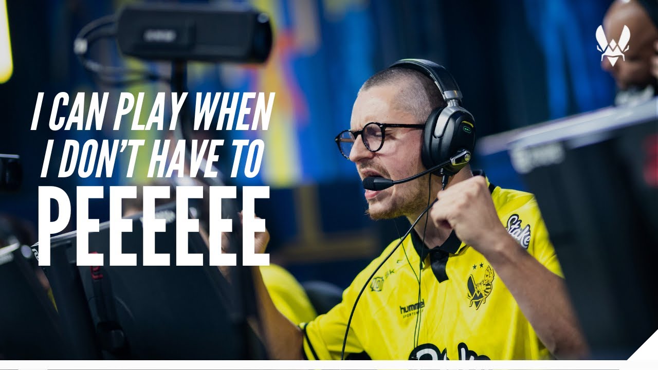 Who Paused the Game for apEX?! | BLAST Bounty Voicecomms