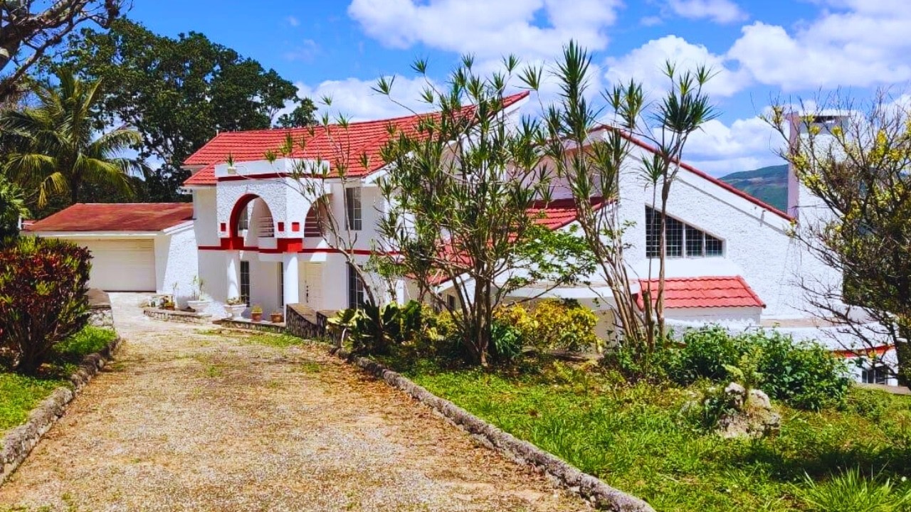 Prestigious Community | Elegant Hillside | 8 Bedroom 7 Bathroom | Badminton Place Mandeville Jamaica