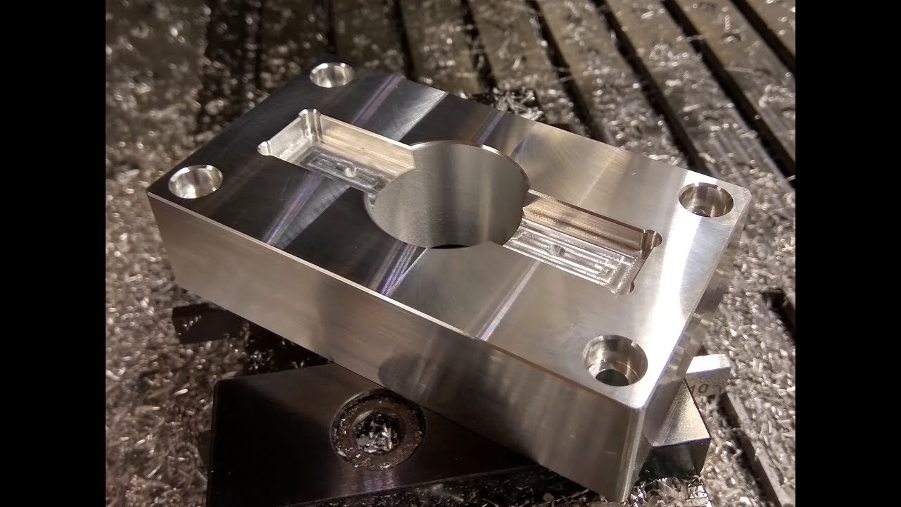 Die ersten Späne mit der neuen BT30 Spindel