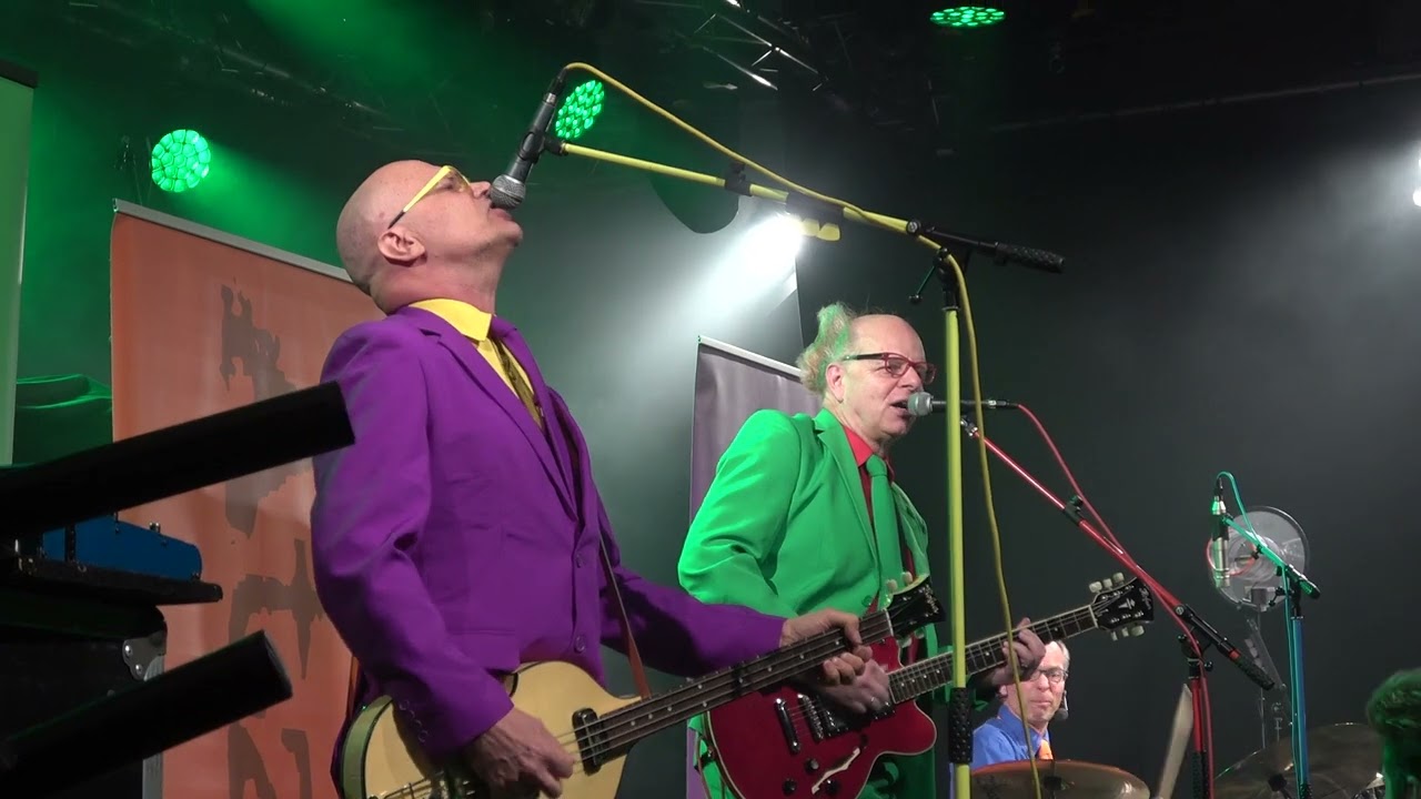 Vadderdooch (Vatertag) - Band mit Witz live im E-Werk