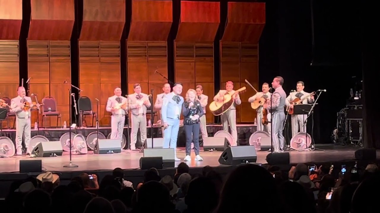 Vicky Carr Leyendas Por Amor (I don’t have the rights to the music)