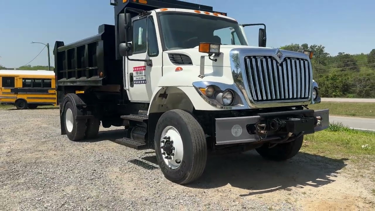 FOR SALE 2009 HOOK TRUCK SWAPLOADER 11K MILES BED INCLUDED 804-928-9099 www.ONESOURCETRUCKS.COM