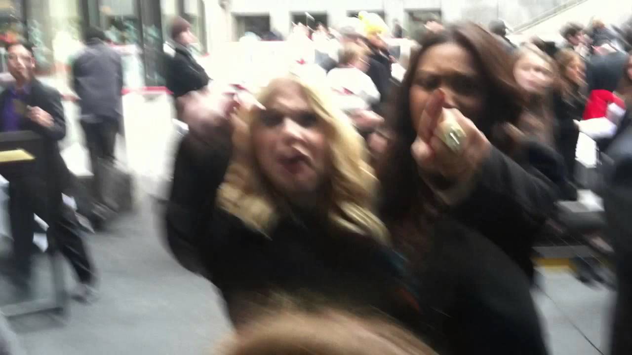 Krystal scaring Shay Mitchell and Ashley Benson