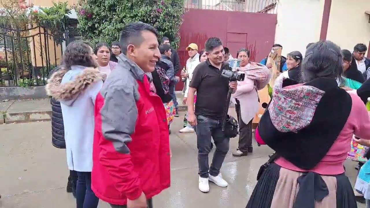 cómo toman la cervecita las mujeres de huancavelica 2026