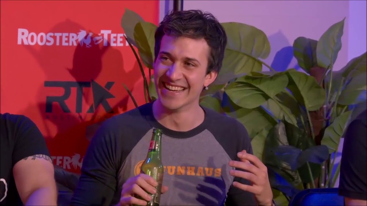 Chris Demarais:   Pregnancy Expert