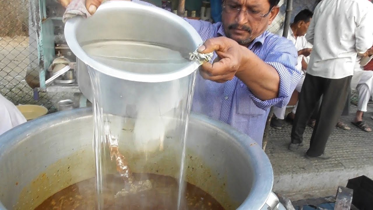Healthy Poha Rassa Full Preparation - Street Food India