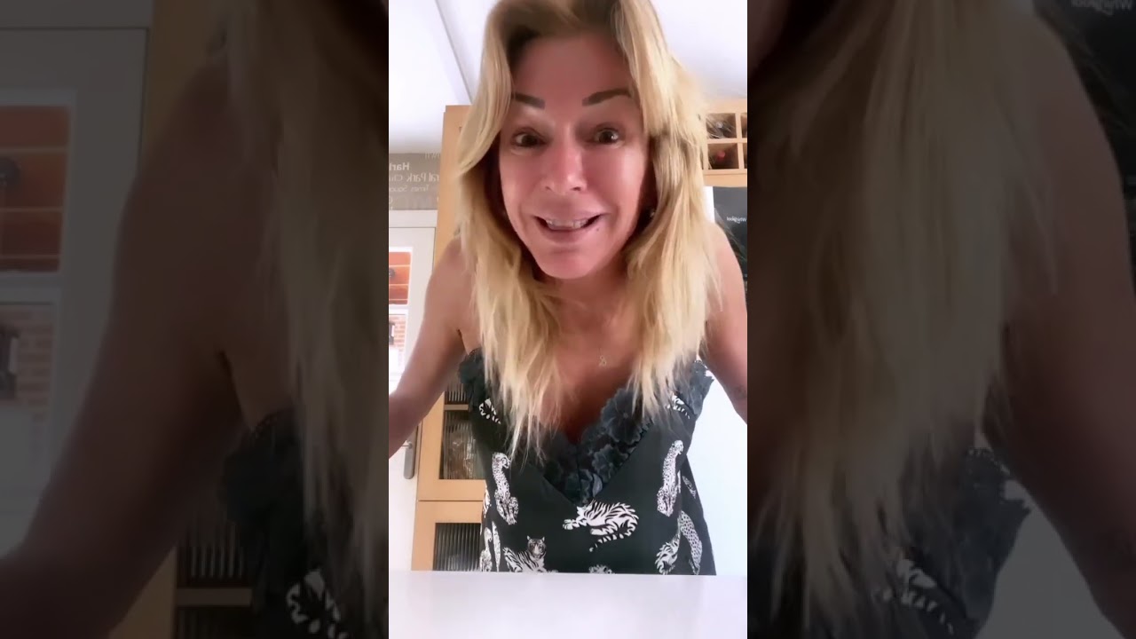 Feroz embestida de Yanina Latorre contra Estefi Berardi