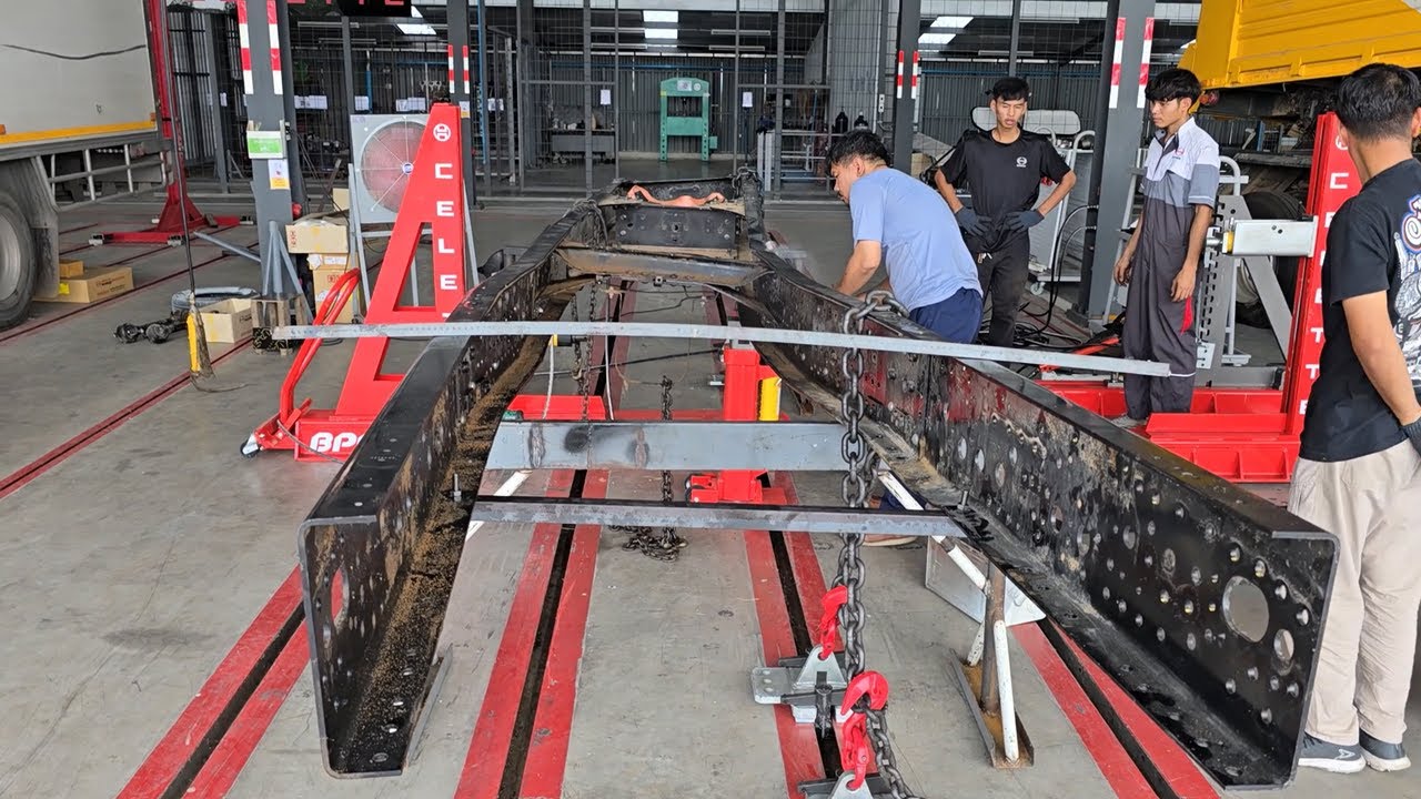 Truck Repair Training at HINO by Celette