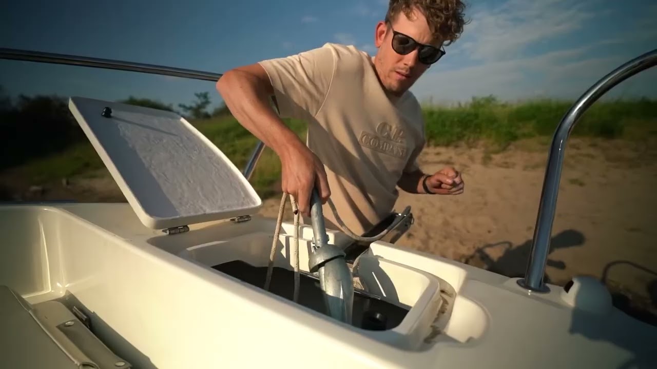 Boot fahren mit Bootcharter Bremen Einf&uuml;hrungsvideo auf der Weser inklusive Regeln