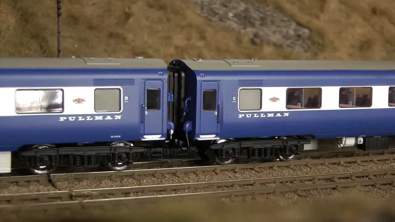 Bachmann Midland Pullman 6-car set - OO Scale in Nanking Blue - DCC Fitted